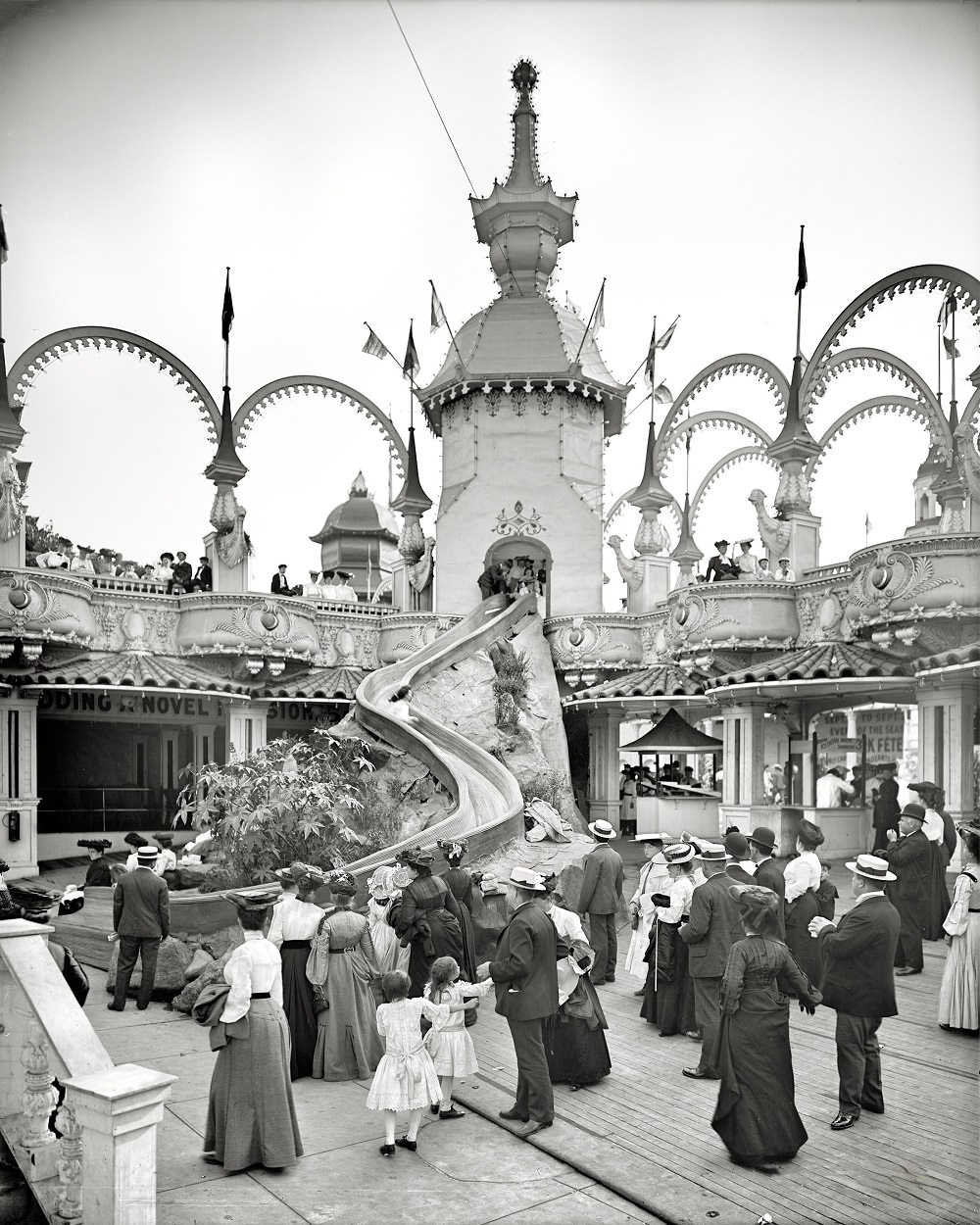 #21 The Helter Skelter, Luna Park, Coney Island, New York circa 1905