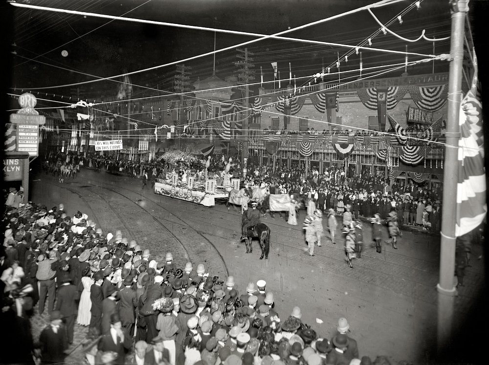 #54 Bon temps New York style, Coney Island Mardi Gras, 1908