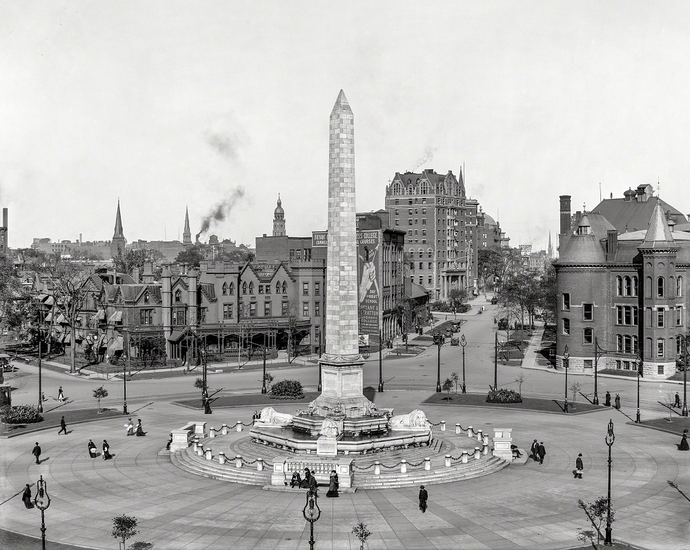 #2 William McKinley monument, Niagara Square, Buffalo, New York, circa 1911