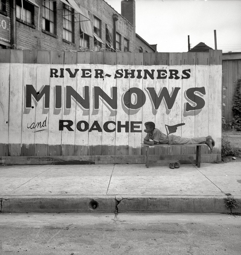 #28 Entrance to a movie house on Beale Street, Memphis, October 1939