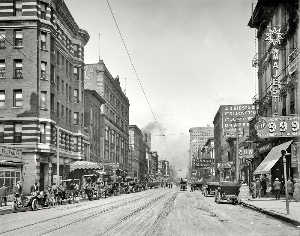 #36 Main Street north from Gayoso Avenue, Memphis, 1910