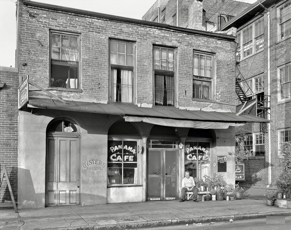 #16 Collins store at Royal Street near St. Louis Street, Mobile, Alabama 1939