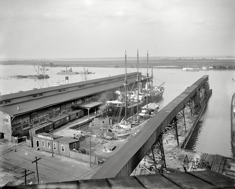 #34 Southern Railway terminals, Mobile, Alabama, 1905