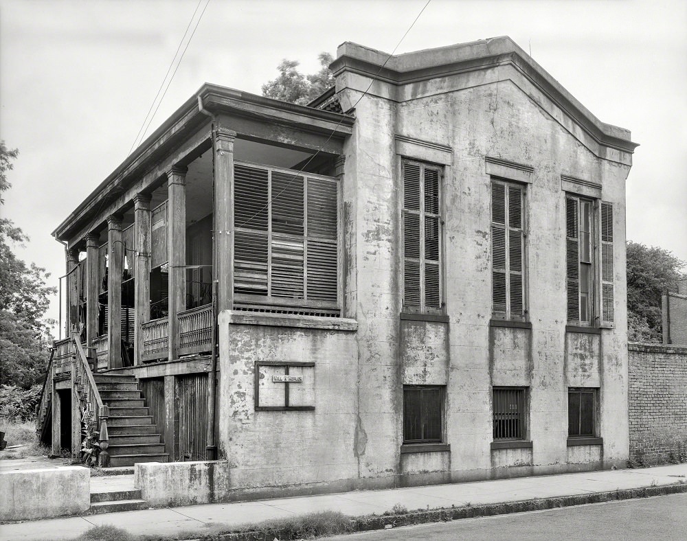 #21 House of Shutters, 110 Church Street, Mobile, 1939