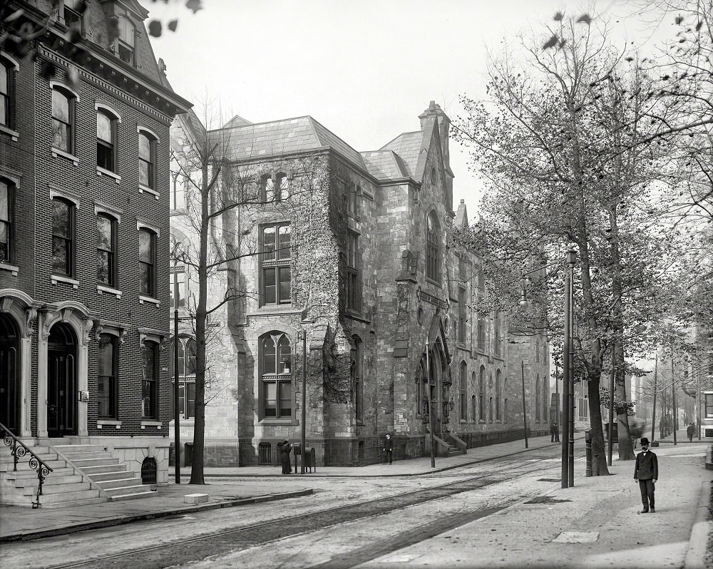 #23 Academy of Natural Sciences, Race Street at Logan Square, Philadelphia circa 1906