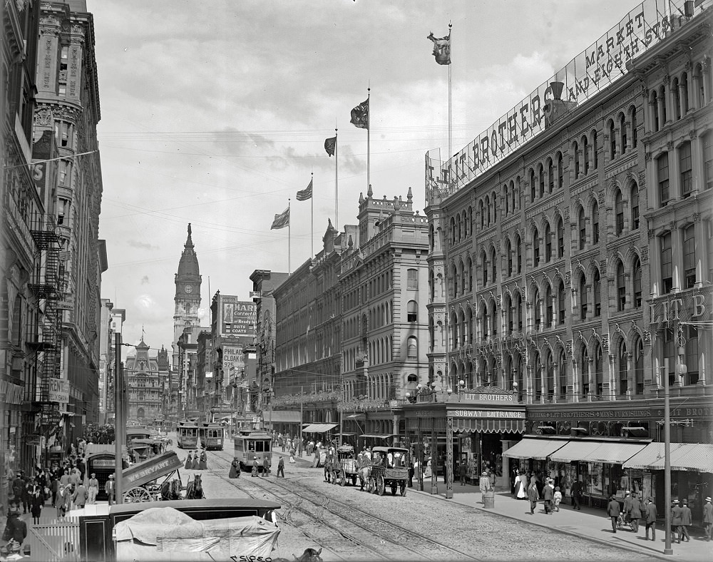 #98 Market Street at Eighth in Philadelphia circa 1905