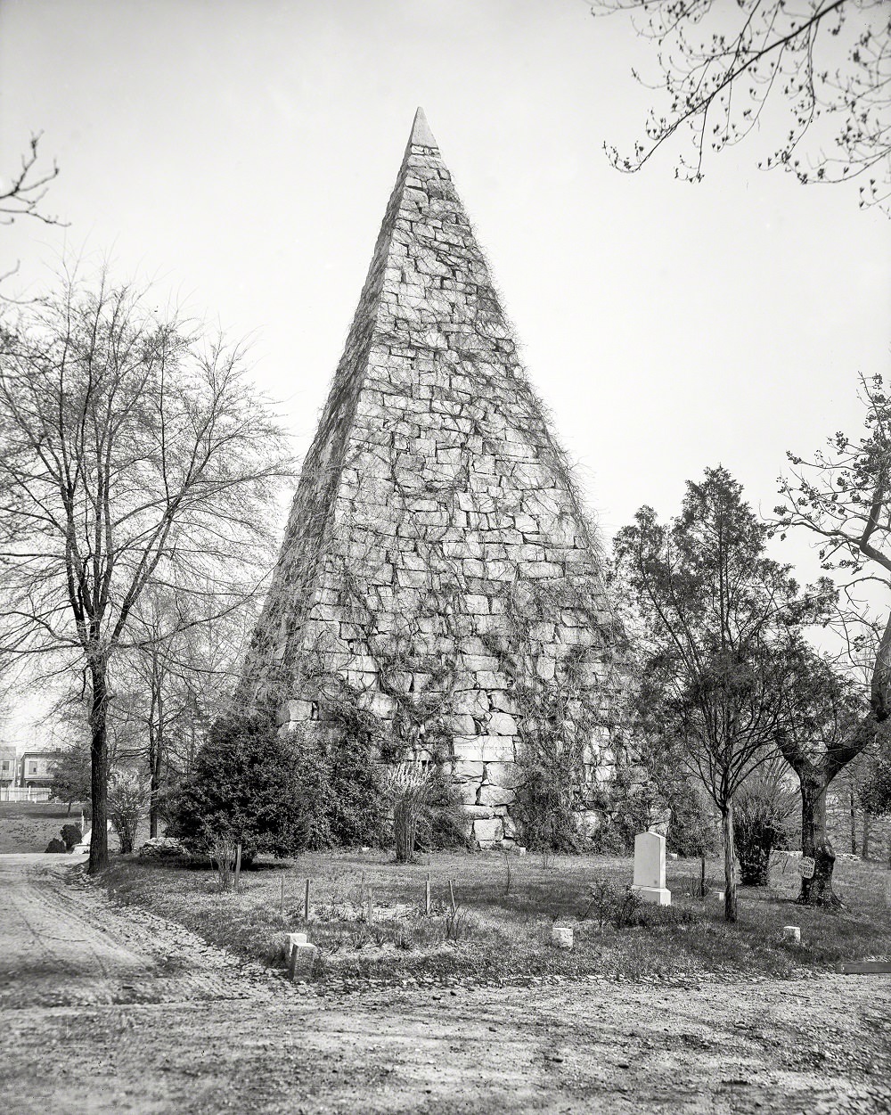 #6 Ladies Hollywood Memorial Association, a monument to Confederate dead, Hollywood Cemetery, Richmond, Virginia, circa 1905