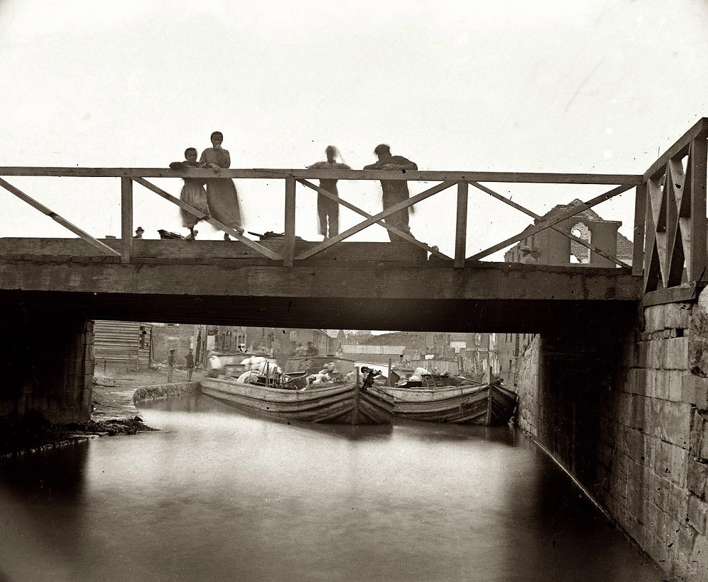 #33 Children on Canal Bridge at the foot of Seventh Street in Richmond after the fall of the city, Spring 1865