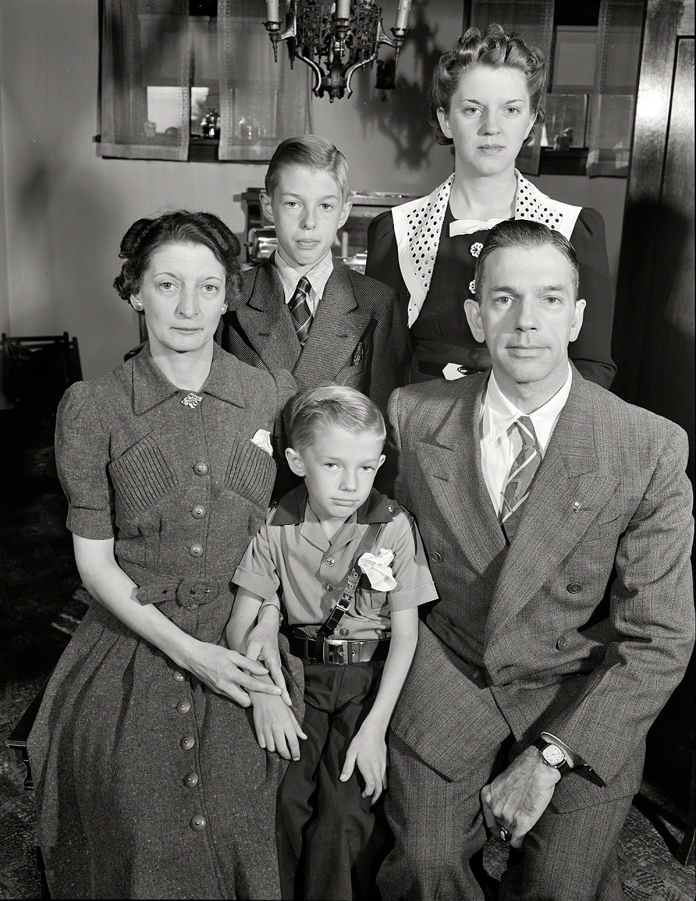 #18 The Babcocks, a typical American war worker’s family, New York, September 1942