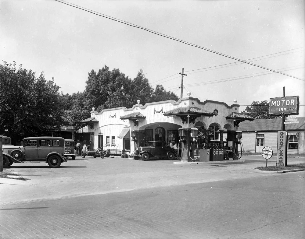 #11 The Motor Inn, on the southeast corner of Alcaniz and Gadsden Streets in 1931