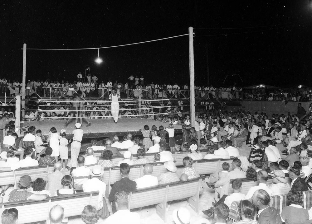 #54 A boxing match underway at the Pensacola Beach, 1930s