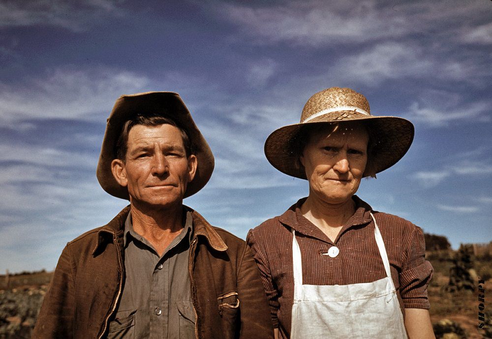 #28 Homesteaders Jim Norris and wife, Pie Town, New Mexico. October 1940.