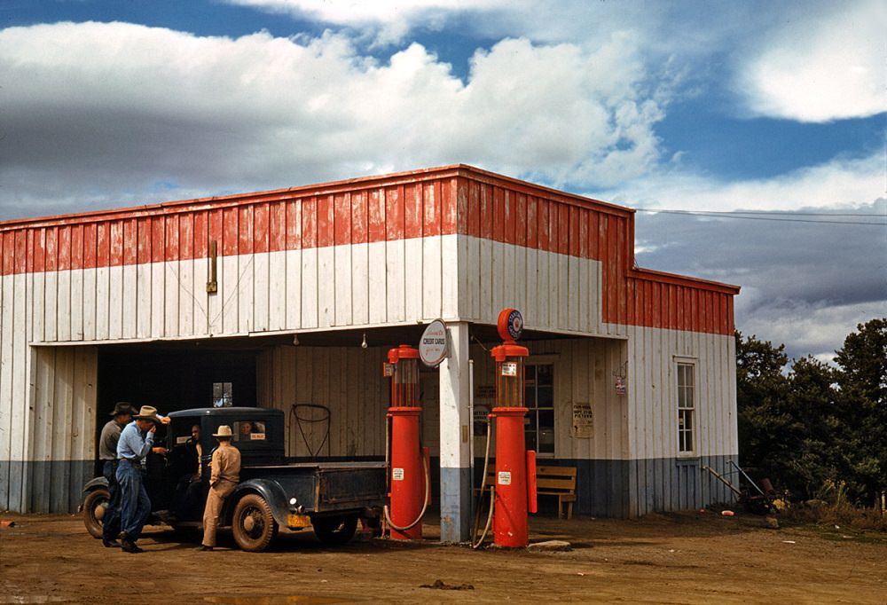#15 Filling station and garage at Pie Town, New Mexico, September 1940
