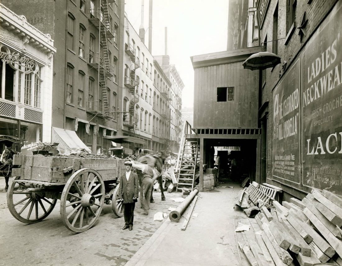 #23 Construction work on St. Charles Street east of Seventh Street, 1900