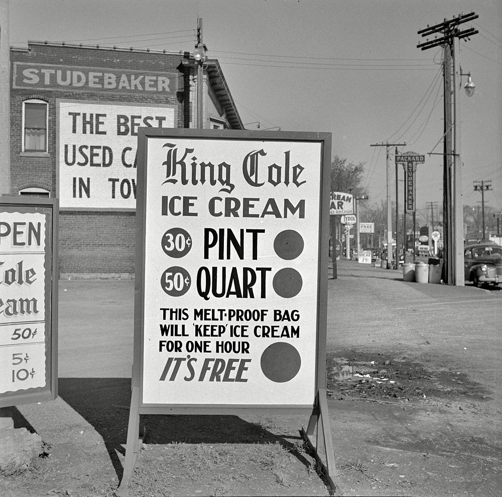 #15 Syracuse ice cream vendor, October 1941