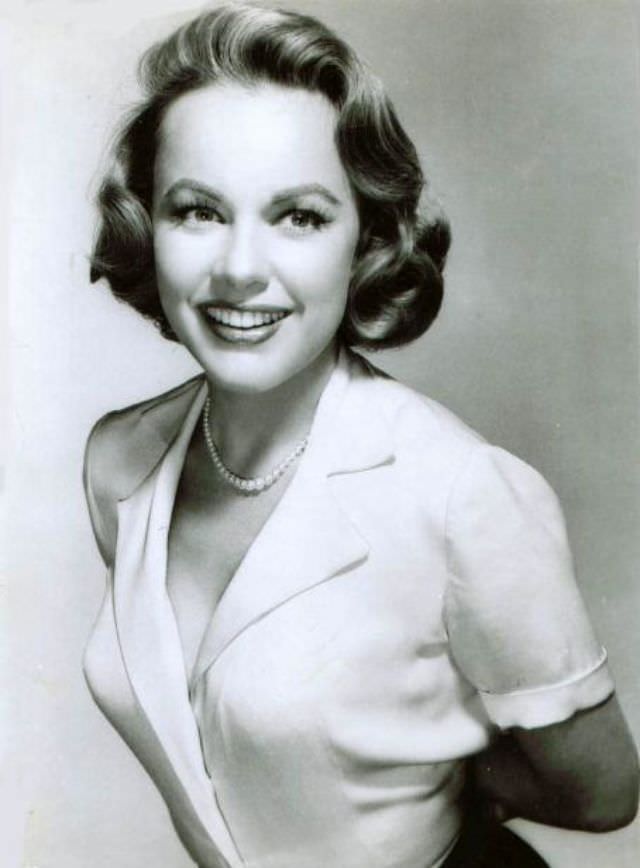 Beautiful Photos Of Terry Moore From 1940s and 1950s Celebrities