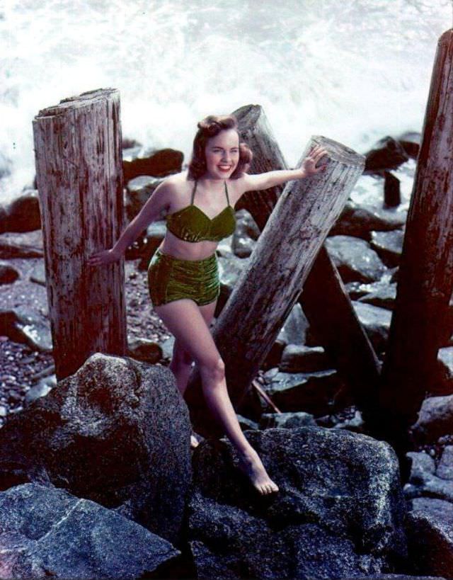 Beautiful Photos Of Terry Moore From 1940s and 1950s Celebrities