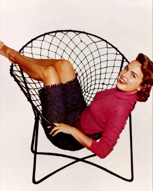 Beautiful Photos Of Terry Moore From 1940s and 1950s Celebrities