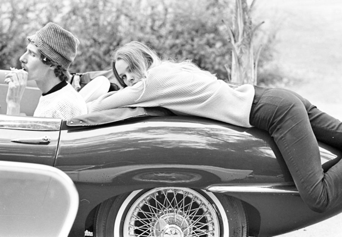 Young Michelle Phillips: Gorgeous Photos Of Californian Dreamgirl From 1960s and 1970s Music