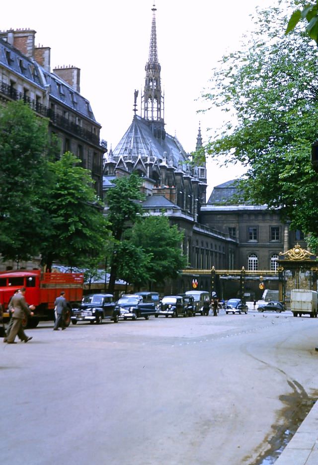 #23 Saint-Chapelle, May 27, 1950