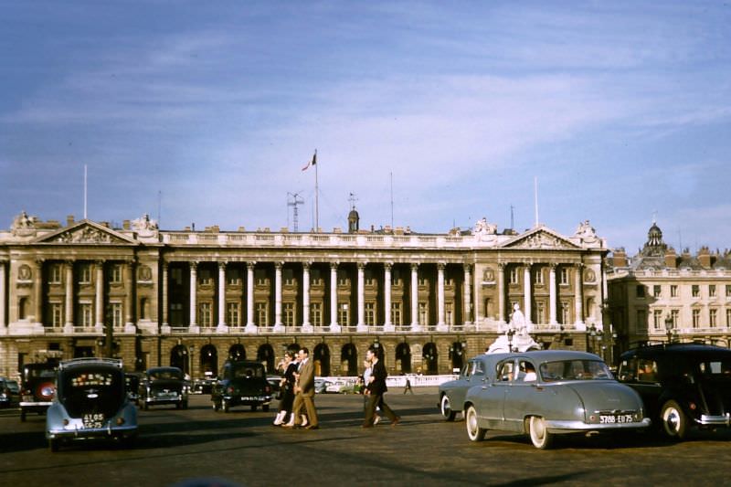 #48 Place de la Concorde, Sept. 15, 1956