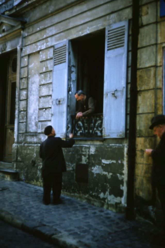 #54 Place du Tertre, Sept. 15, 1956