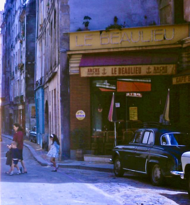 #8 Le Beaulieu” bar, Paris, 1966