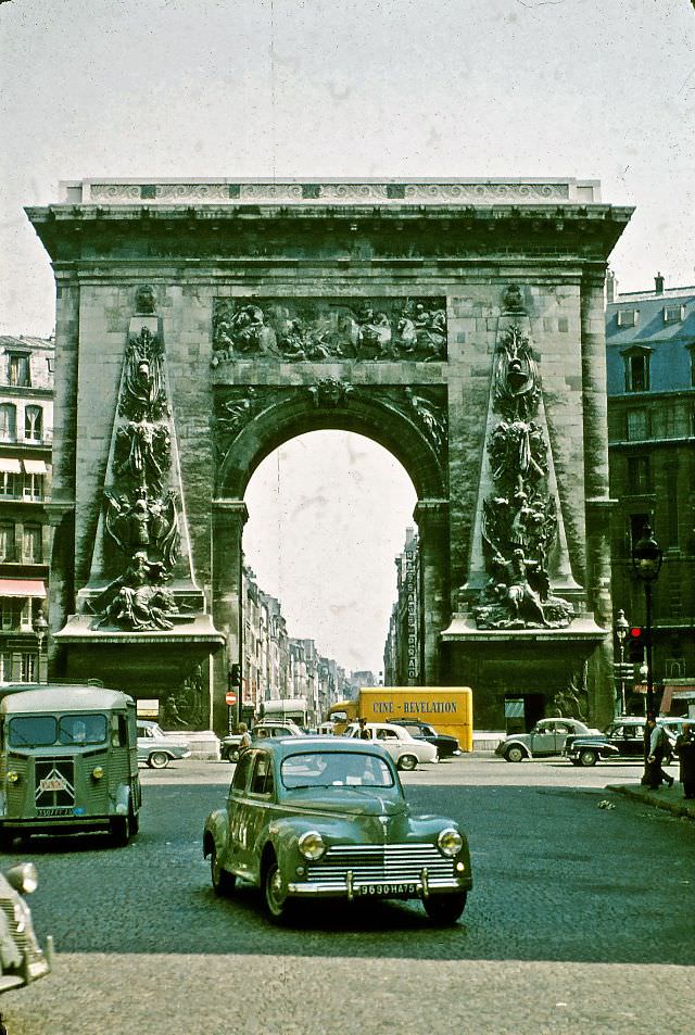 #52 Porte St Denis, 1960s