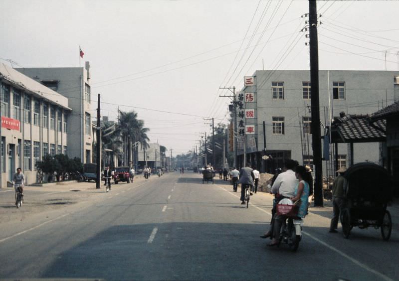 #36 Small town street scene, Taiwan, 1970s
