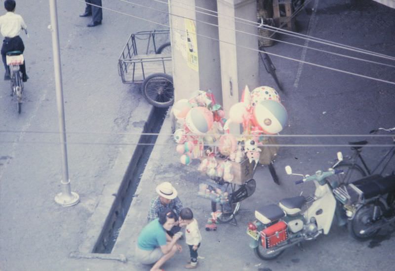 #24 The toy man, Taichung, 1970s