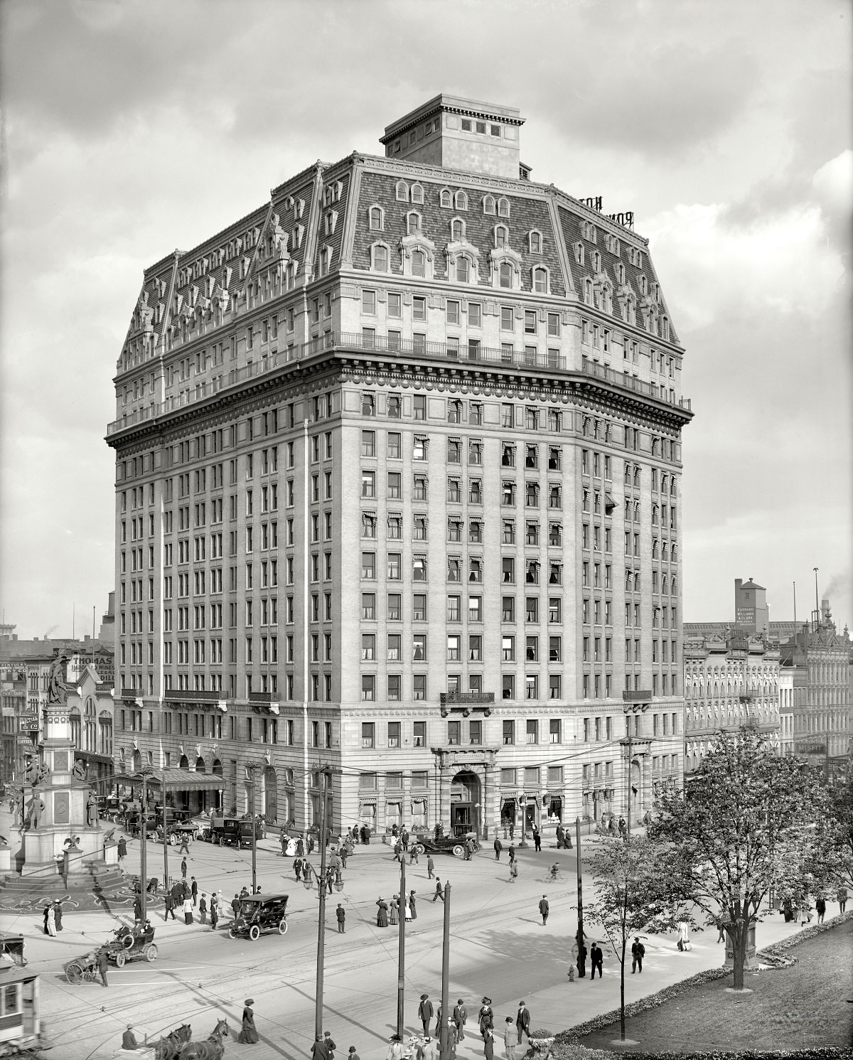 #27 Hotel Ponchartrain Detroit, Michigan, circa 1912.