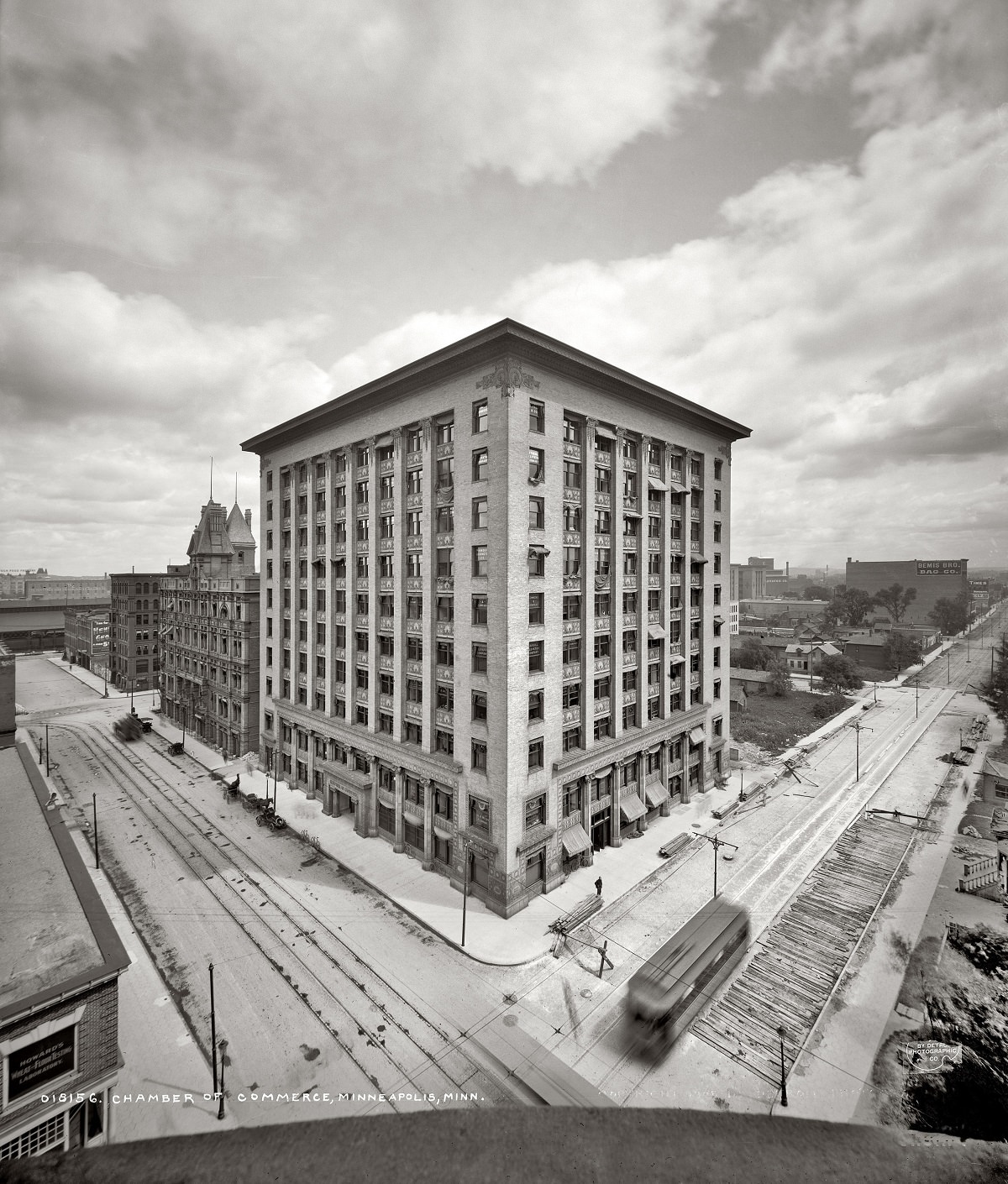 #68 Chamber of Commerce, Minneapolis, Minnesota, circa 1905.