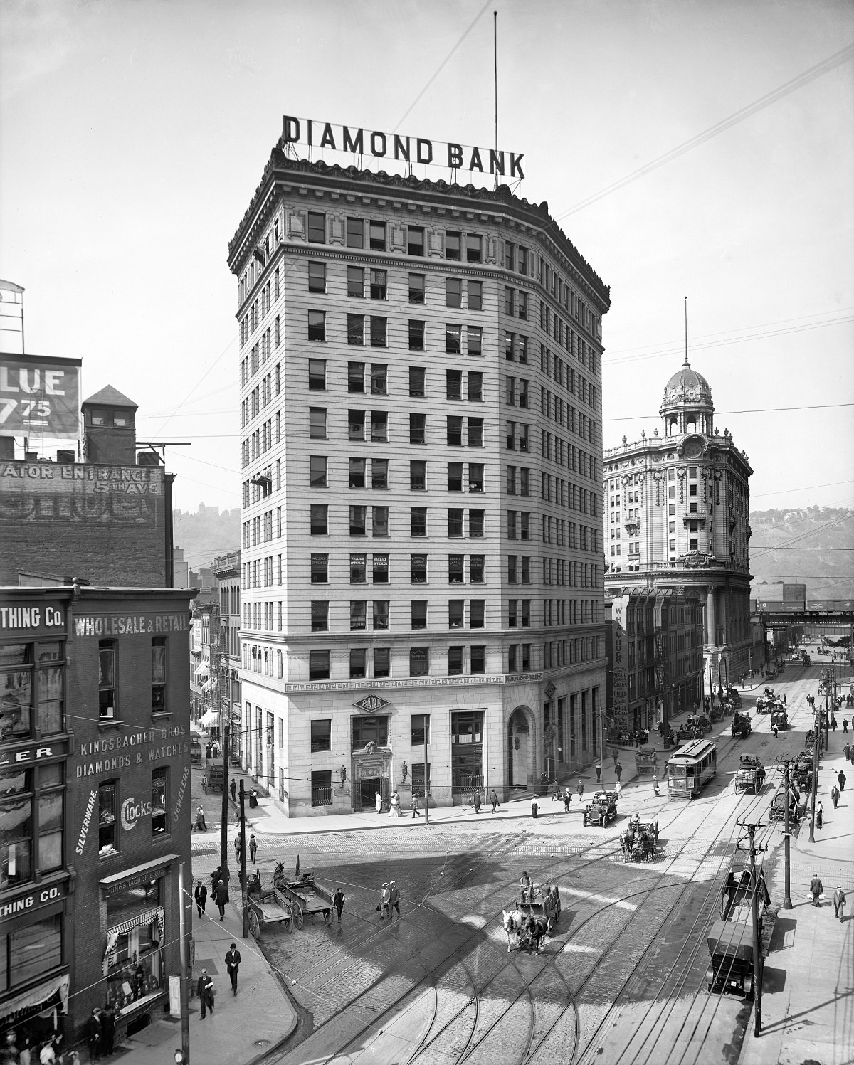 #33 Diamond Bank Pittsburgh, Pennsylvania, 1909.