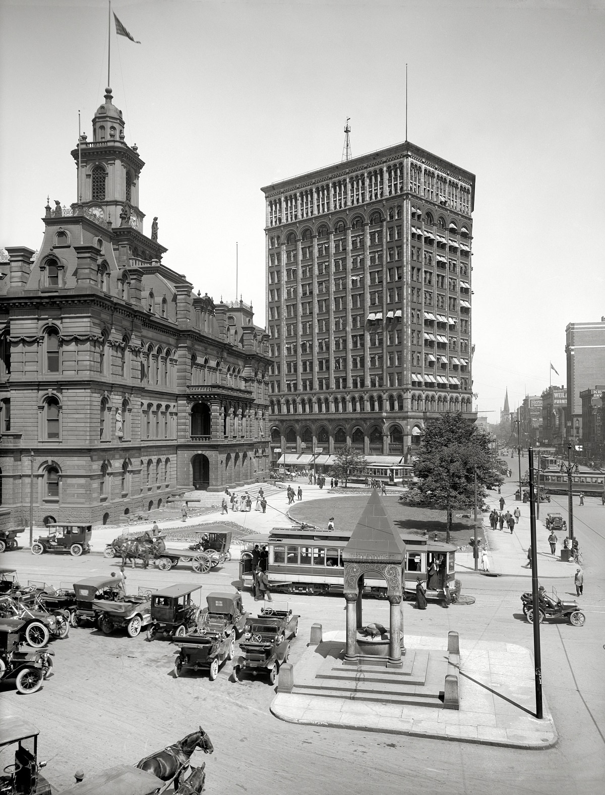 #73 Detroit City Hall, Bagley Fountain and Majestic Building.