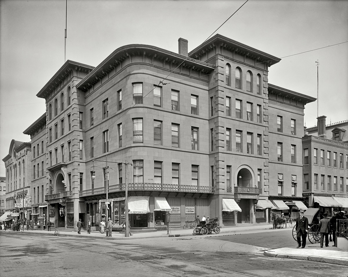 #79 Allyn House, Hartford, Connecticut, 1908.