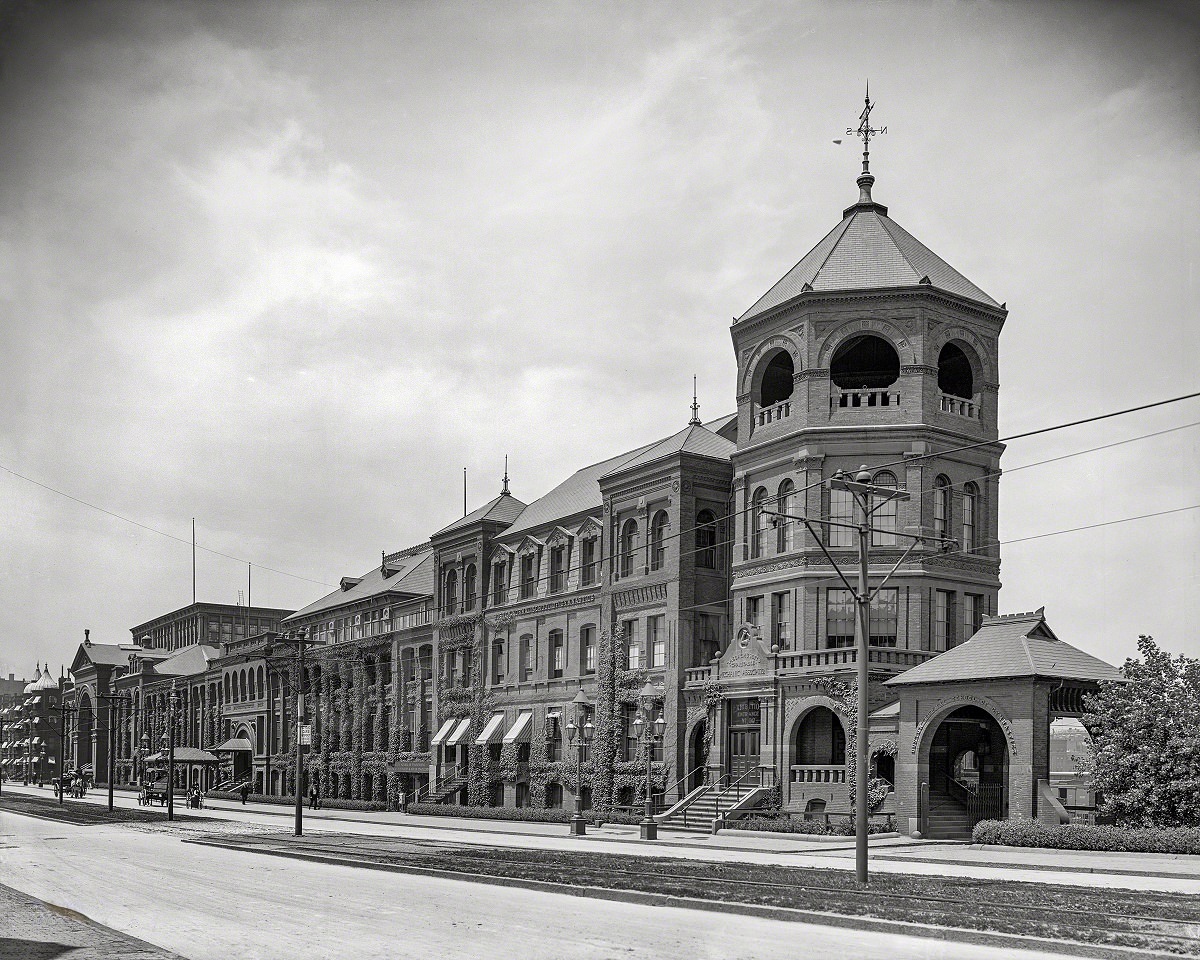 #36 Mechanics Hall, Huntington Avenue, Boston, 1906.
