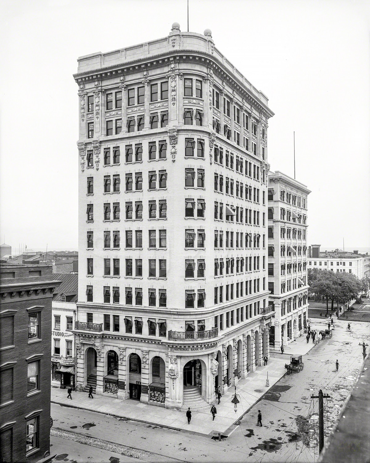 #90 National Bank of Savannah, Bull Street, Georgia circa 1907.