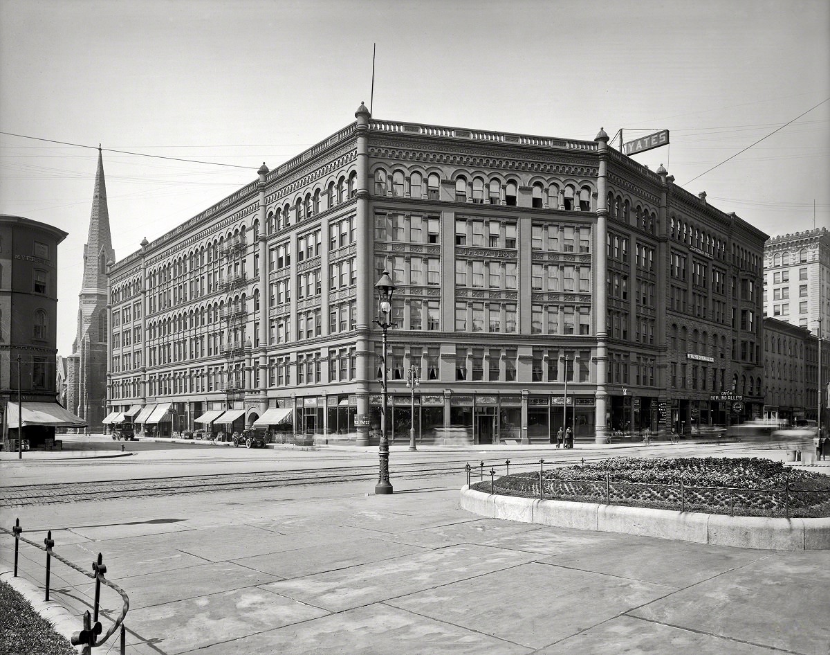 #96 Yates Hotel, Syracuse, N.Y. 1905.