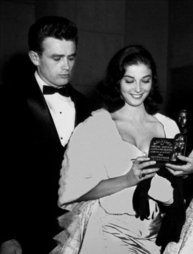 James Dean with Pier Angeli at the premiere of the re-release of ‘Gone With The Wind’ in Los Angeles, 1954