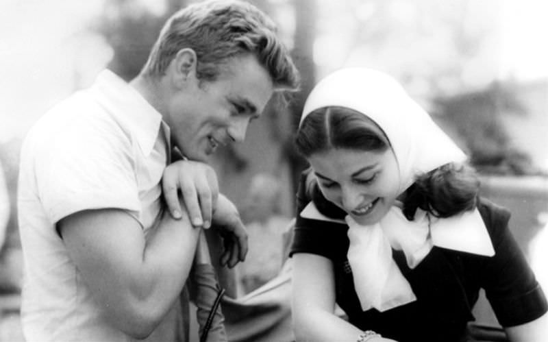 Pier Angeli visits James Dean on set of ‘East of Eden’, 1954