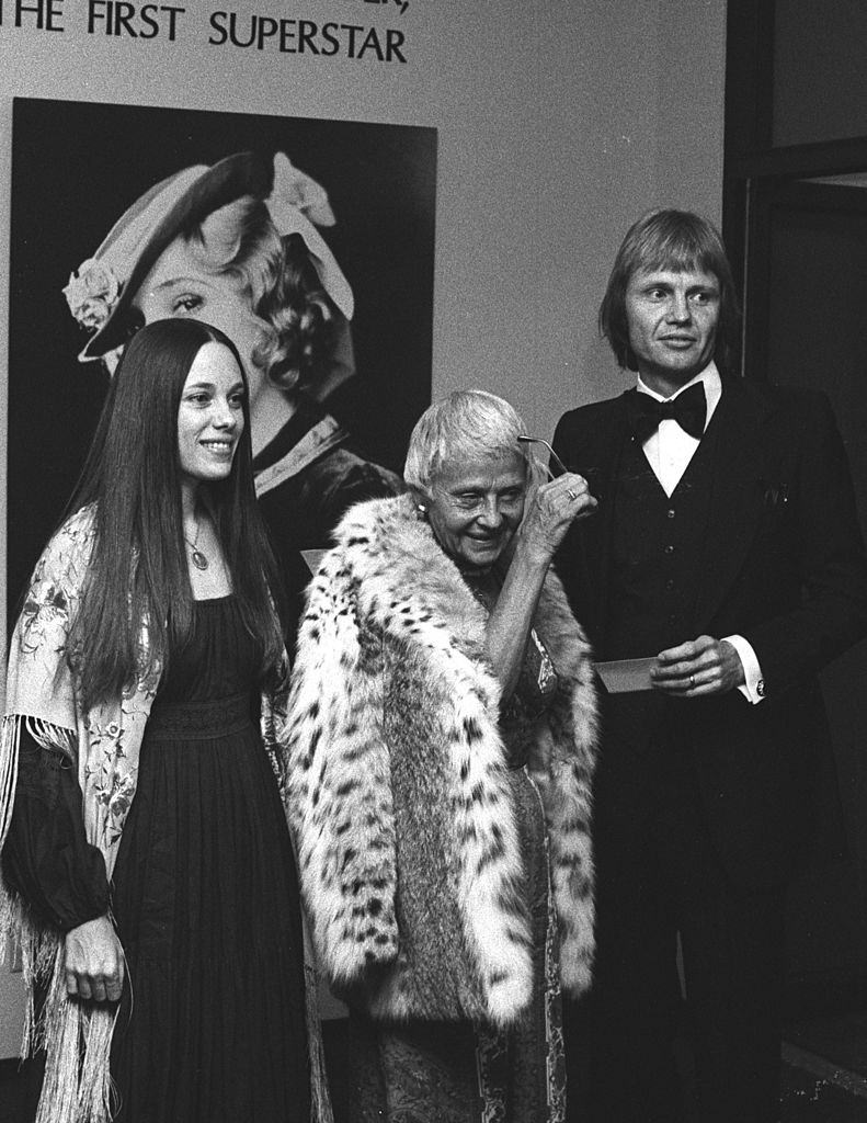#6 Marcheline Bertrand with Jon Voight, 1976