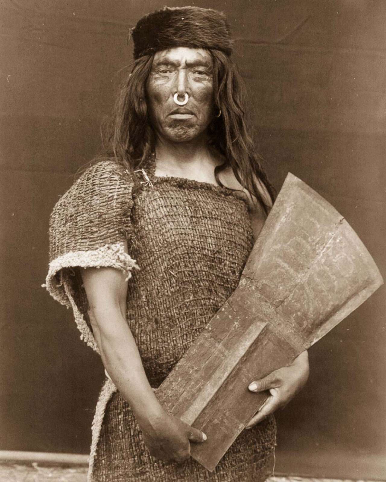 #17 Hakalahl, a Nakoaktok chief. 1914.