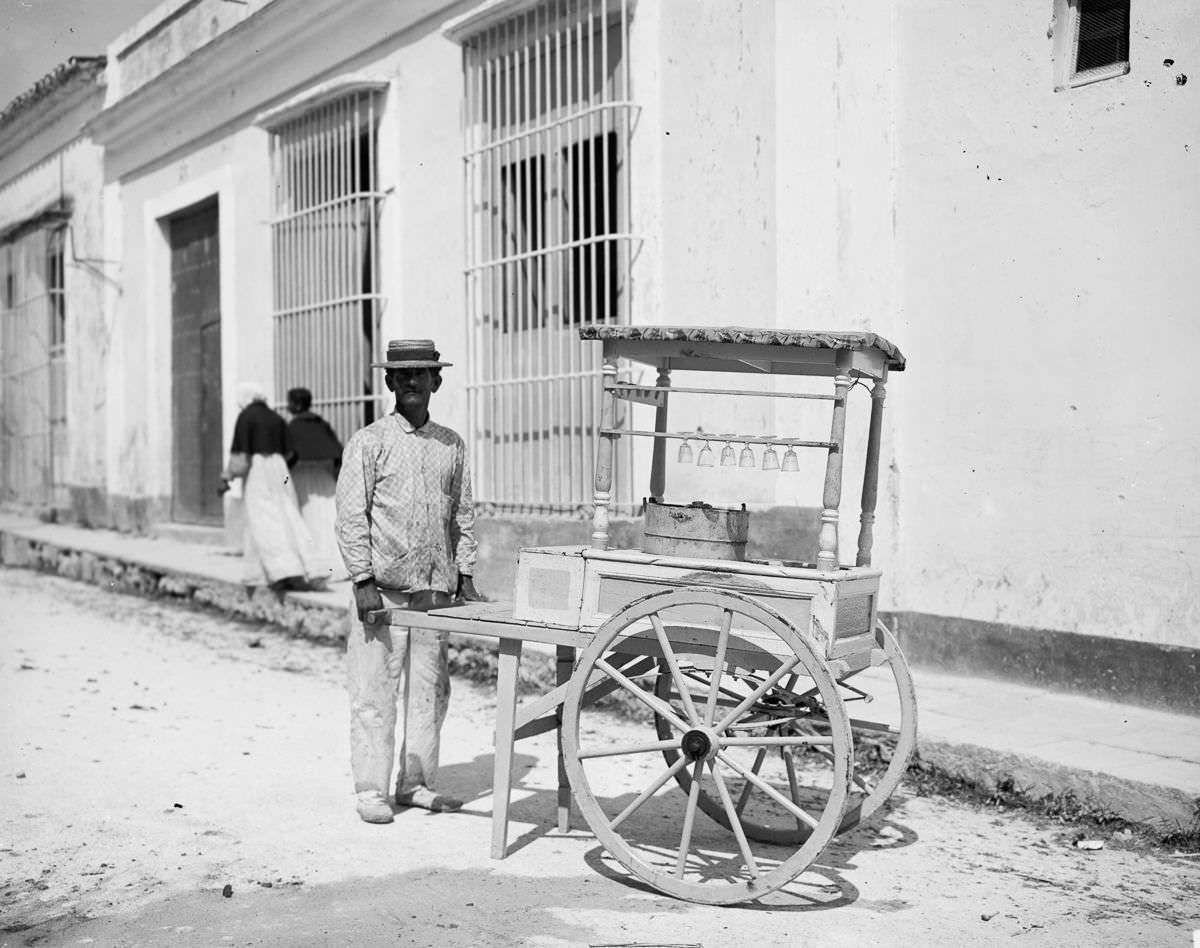 #20 An ice cream vendor, Havana, 1900