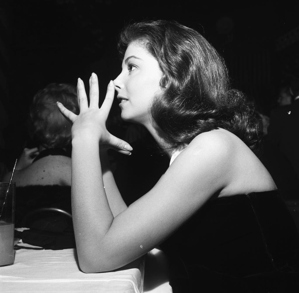 Pier Angeli at dinner at Mocambo’s in Los Angeles, 1954