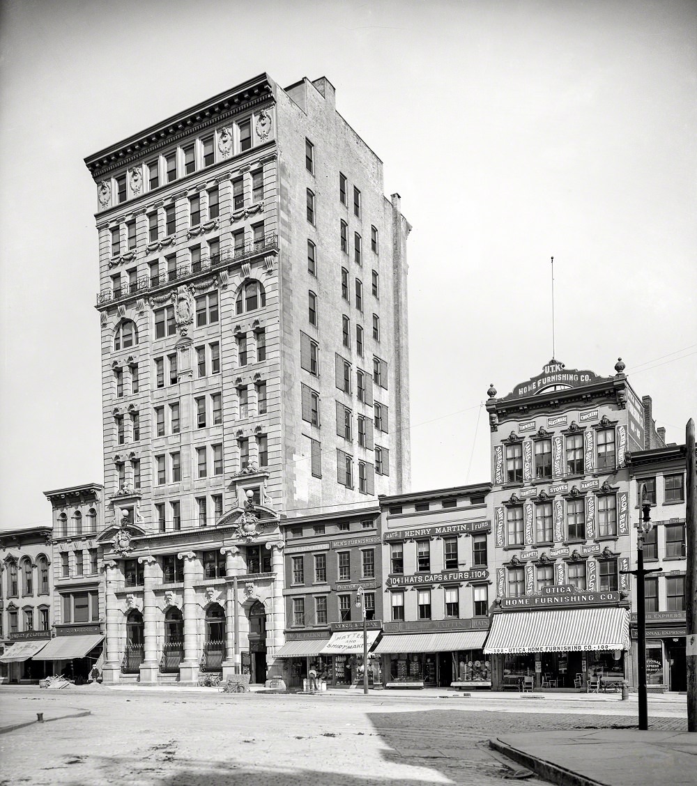 #9 Utica City National Bank, Genesee Street, 1905