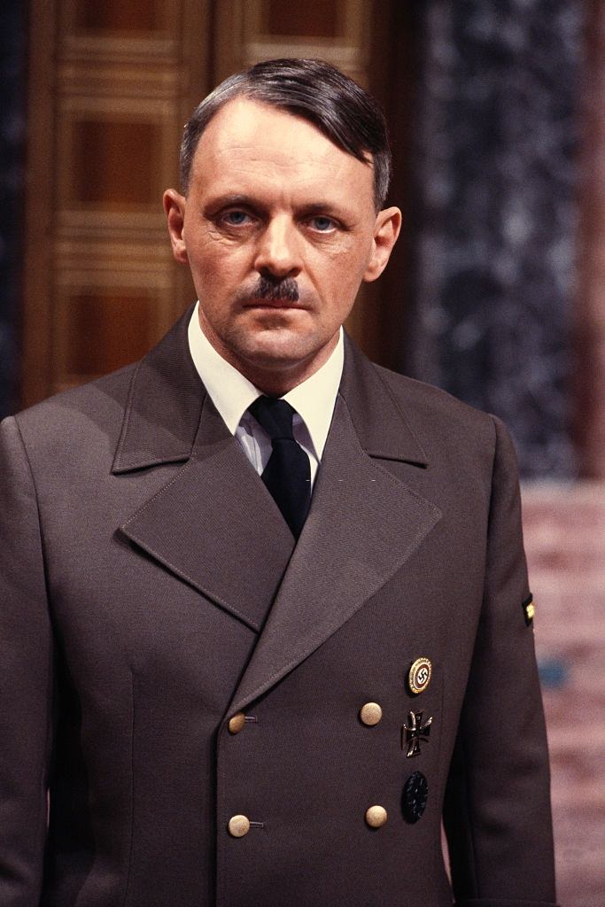 #33 Anthony Hopkins as Hitler on the set of film Le Bunker, 1981