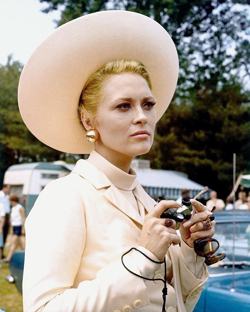 #49 Faye Dunaway as insurance investigator Vicki Anderson in the heist film ‘The Thomas Crown Affair’, 1968