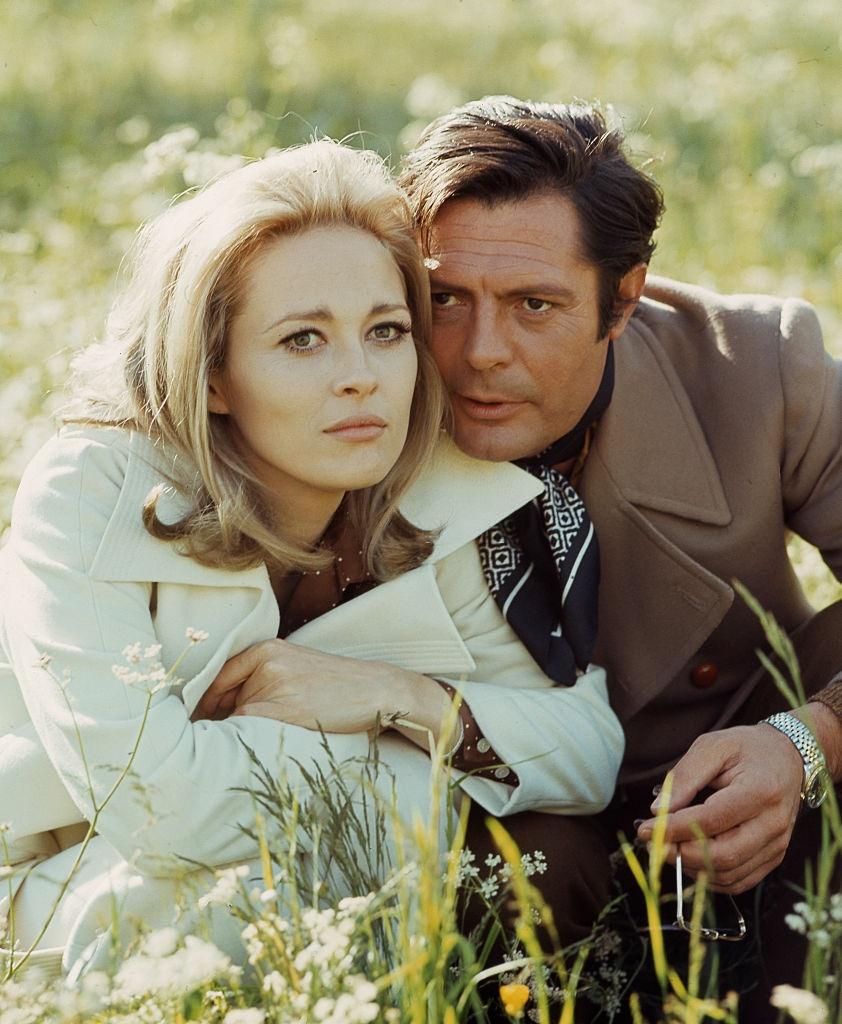 #54 Faye Dunaway with Marcello Mastroianni, 1969