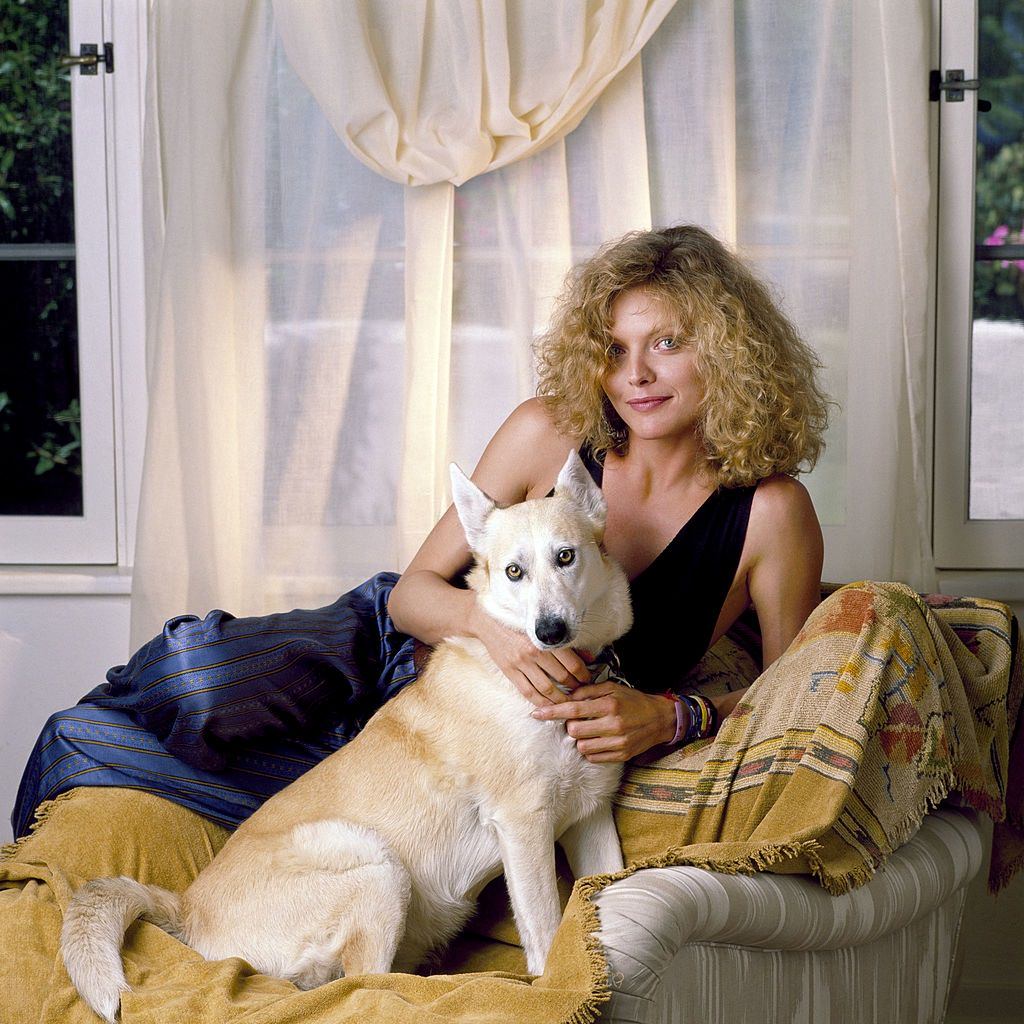 #12 Michelle Pfeiffer with her dog, 1990