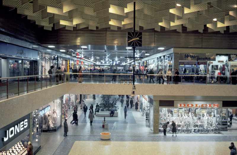#18 Interior of the Manchester Arndale Centre in 1979